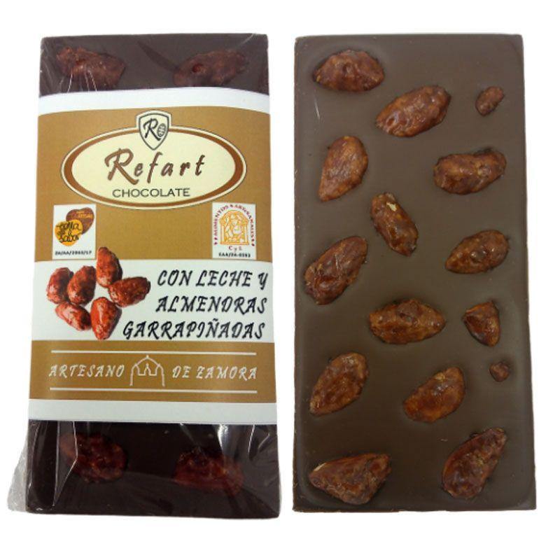Tableta de chocolate con leche y almendras garrapiñadas. - Bendito Sabor